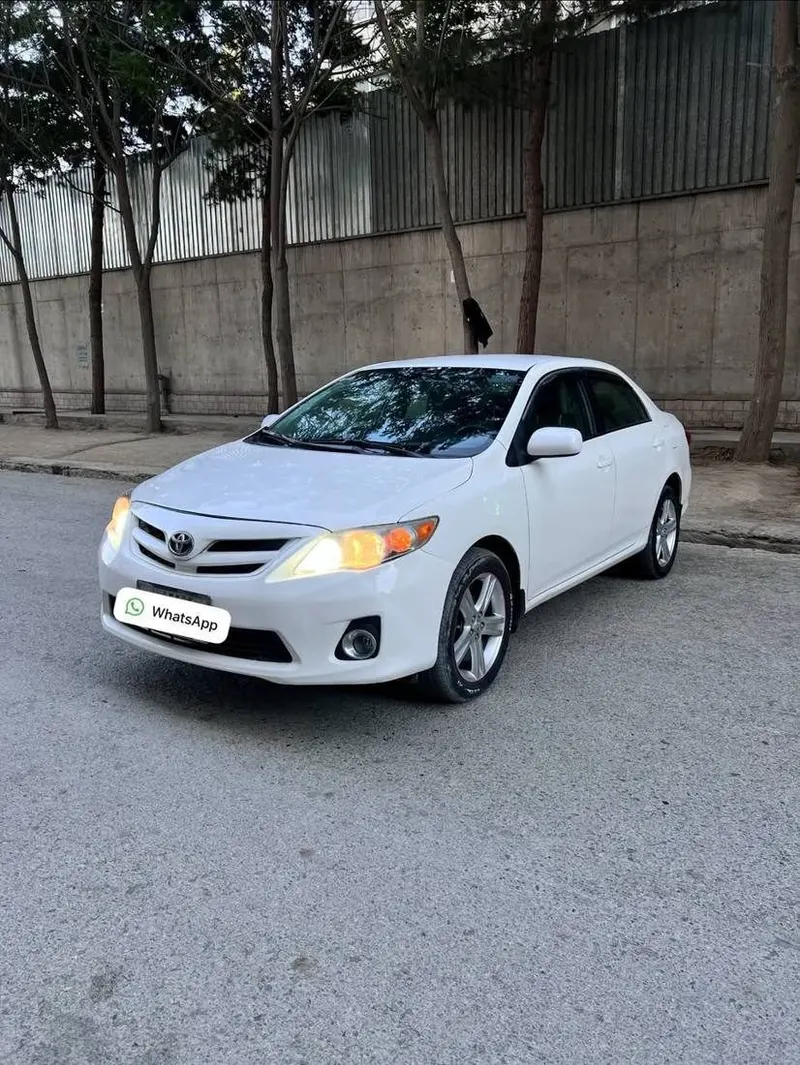 Toyota Corolla LE 2012 (1)