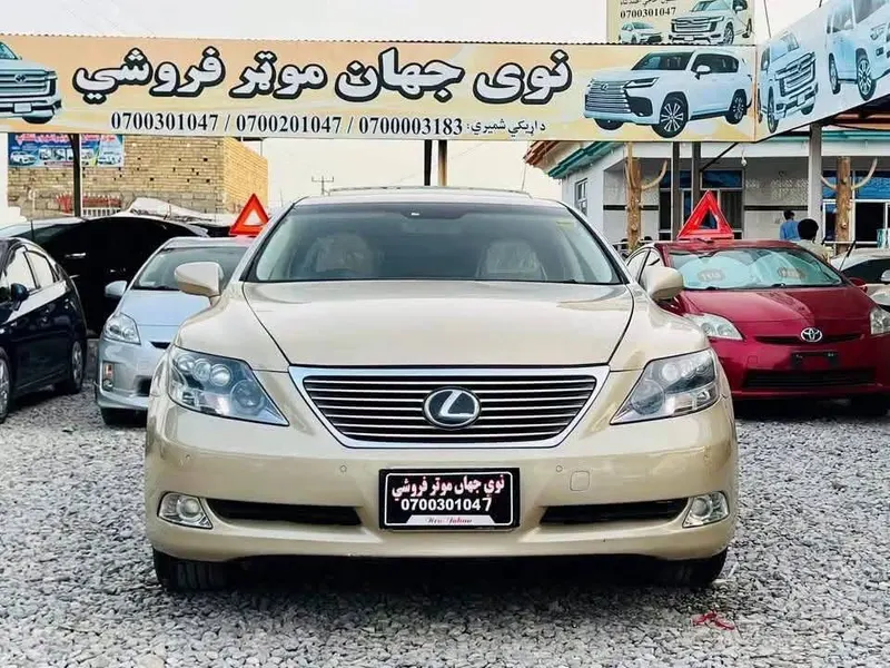 لکسس LS 600h 2008 (3)