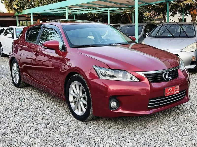 لکسس CT200h هایبرید 2012 (2)