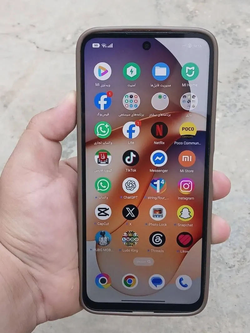 POCO Phone 256GB 16GB RAM (3)
