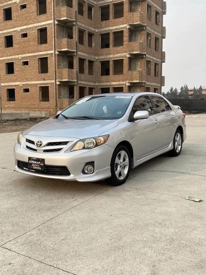 Toyota Corolla 2011 (3)
