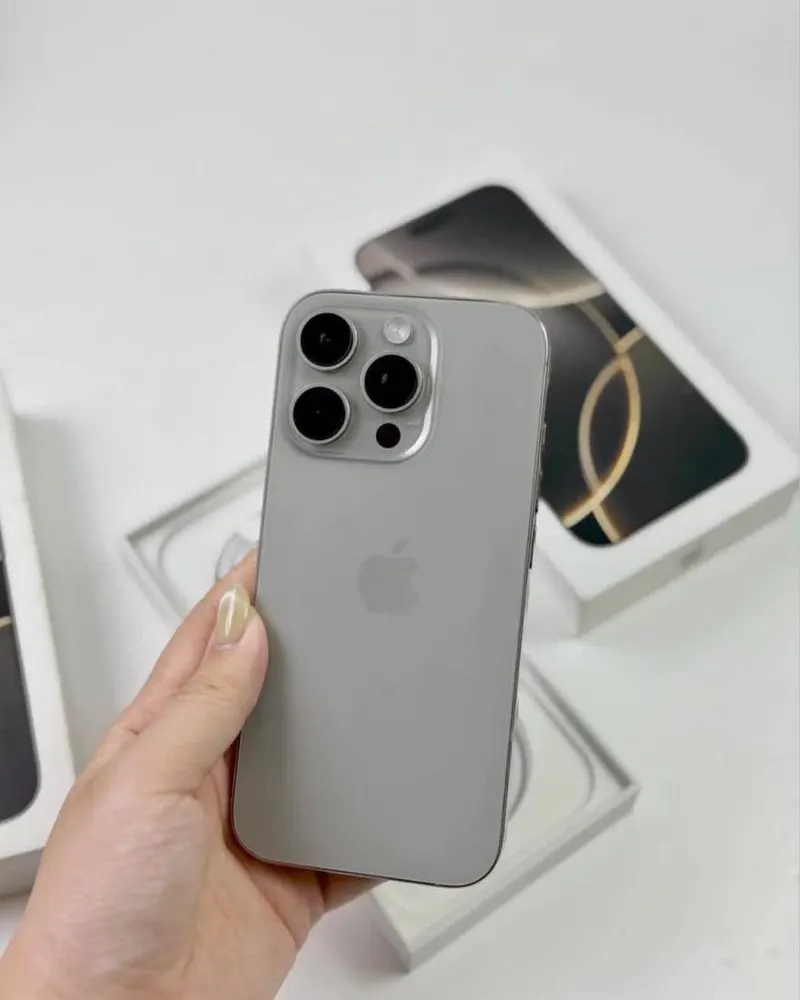 iPhone 15 Pro Max (1)
