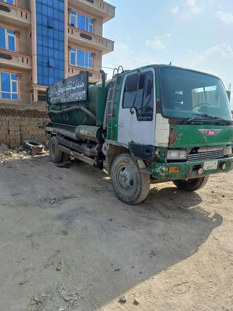 لاری هینو 1994 با تانکر فاضلاب 12000L (1)
