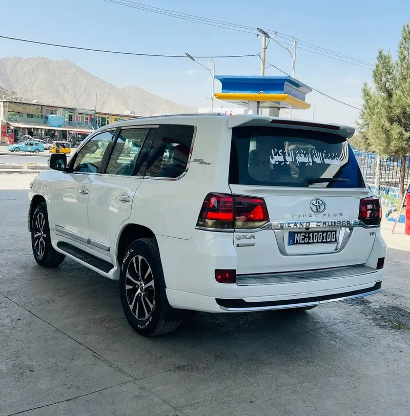 Toyota Land Cruiser GXR 2010, Gulf spec, automatic (5)