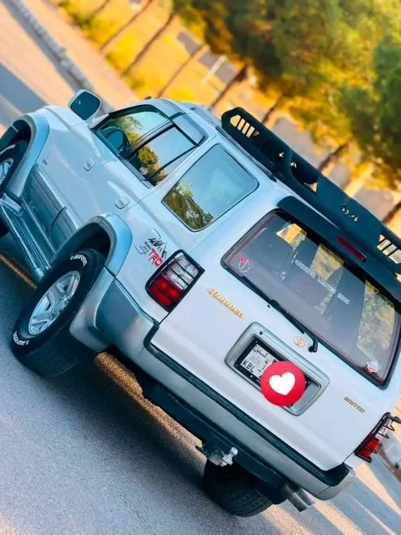 Toyota 4Runner 2000 Limited 6-Cylinder Petrol, Clean Documents (4)