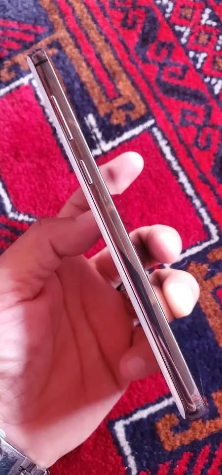 Samsung Galaxy S10+ 128GB 8GB RAM (7)