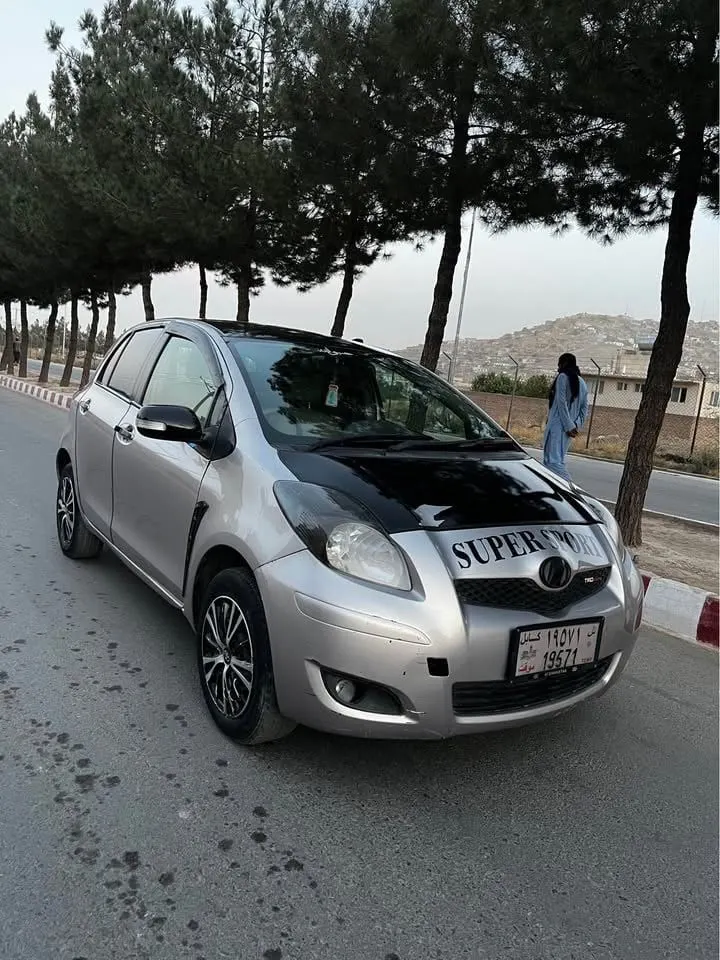 Toyota Vitz 2008 (Shipped 2010) (7)