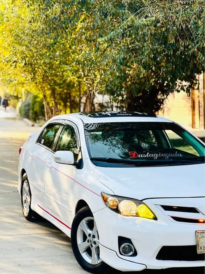 Toyota Corolla Canadian 2009, White, Sunroof, S Sport - 5800 USD (4)