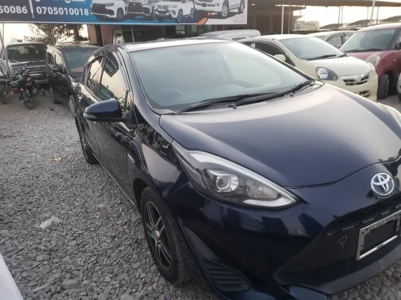 Toyota Aqua 2019 (2)