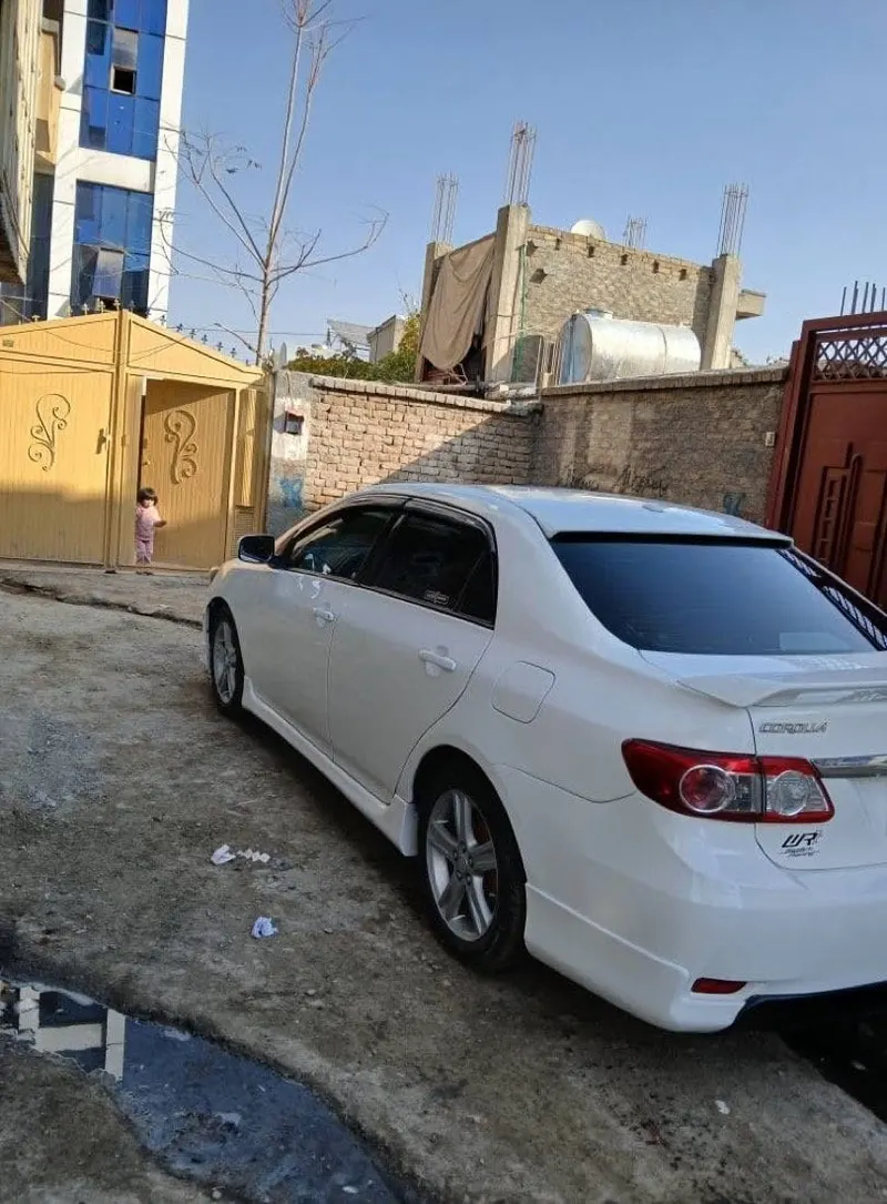 تویوټا کرولا ۲۰۱۳ سپین، پاک اسناد، تپ دار (3)