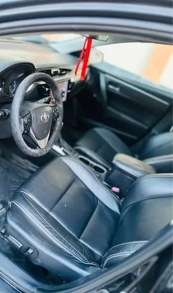 Toyota Corolla 2016 S Full Option, Sunroof, 56k km, Clean Documents (5)