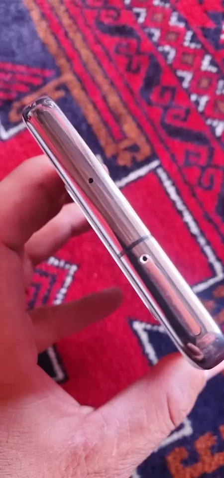 Samsung Galaxy S10+ 128GB 8GB RAM (5)