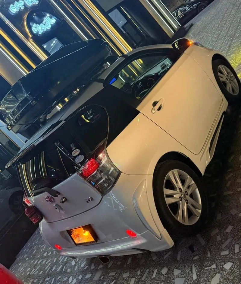 Toyota IQ 2013 white, double ECO, big-body car (4)