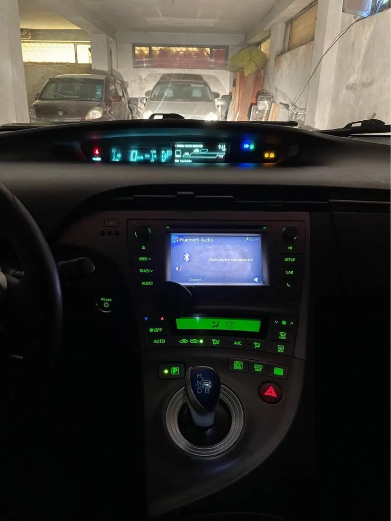 Toyota Prius Hybrid 2013, Silver, Kabul, Registered (4)