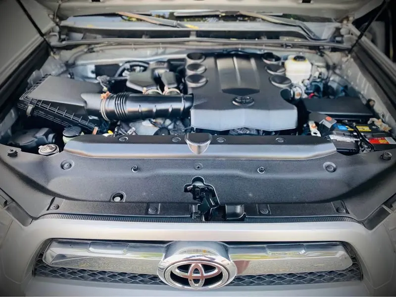 Toyota 4Runner 2013 SR5 Automatic, Silver, No Accident (8)