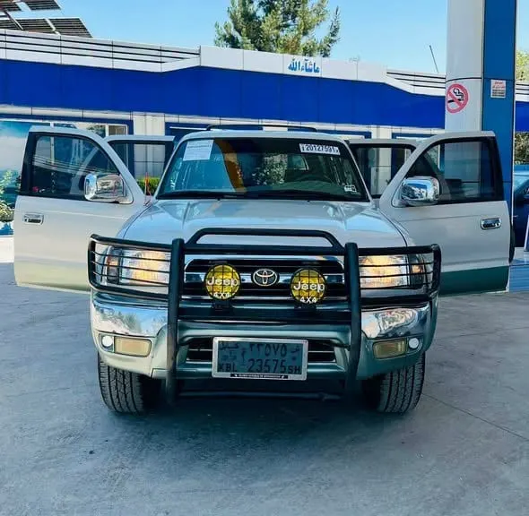 Toyota 4Runner American 2000 Silver Automatic (1)