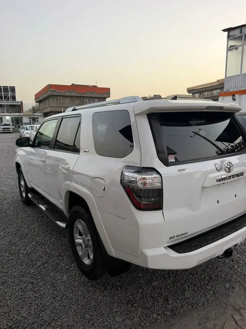 Toyota 4Runner 2015 white (4)