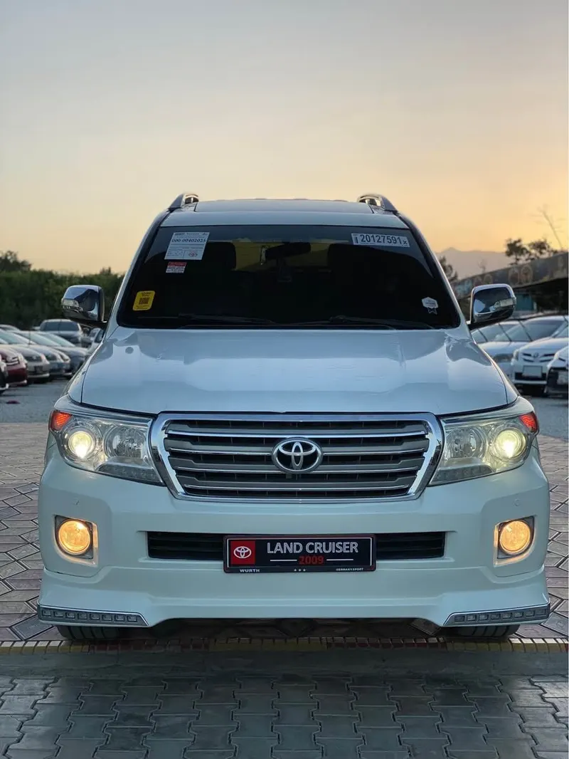 Toyota Land Cruiser GXR 2009, 2011 shape, full option (2)