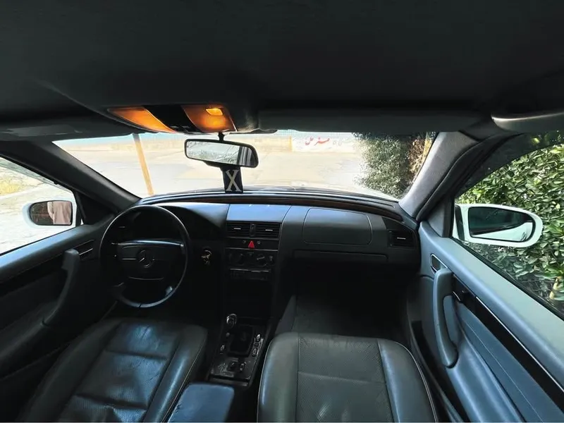 Mercedes-Benz 1997 (4)