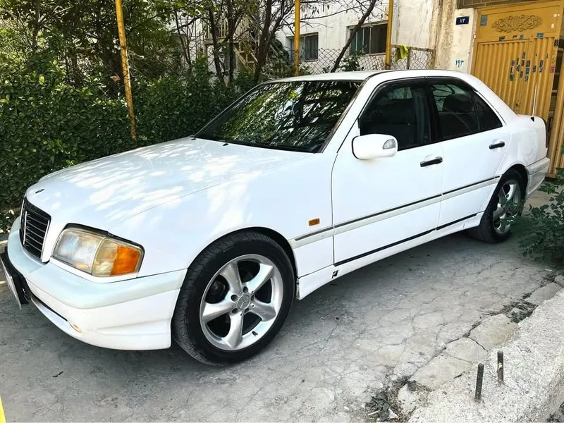 Mercedes-Benz 1997 (8)