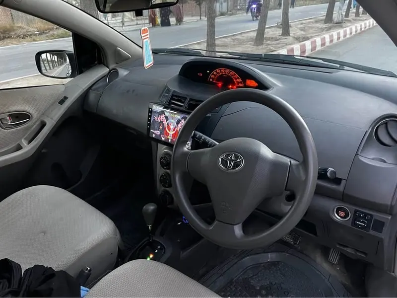 Toyota Vitz 2008 (Shipped 2010) (6)