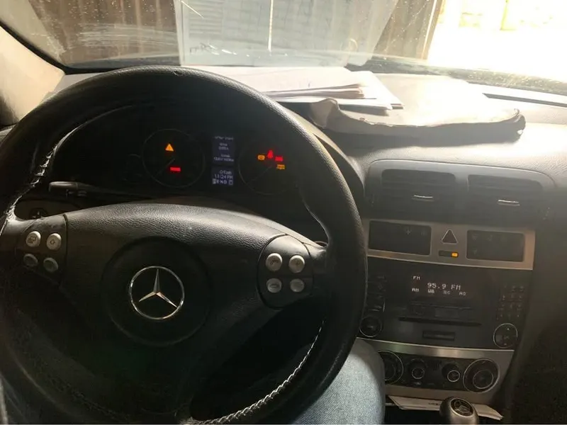 Mercedes-Benz C230 Kompressor 2005 (5)