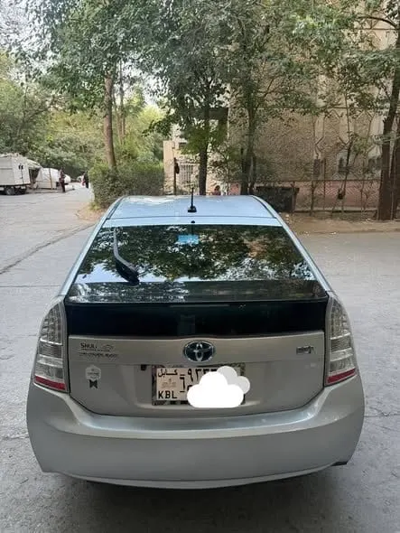 Toyota Prius Hybrid 2010, Silver, No Accident, Full Option (3)