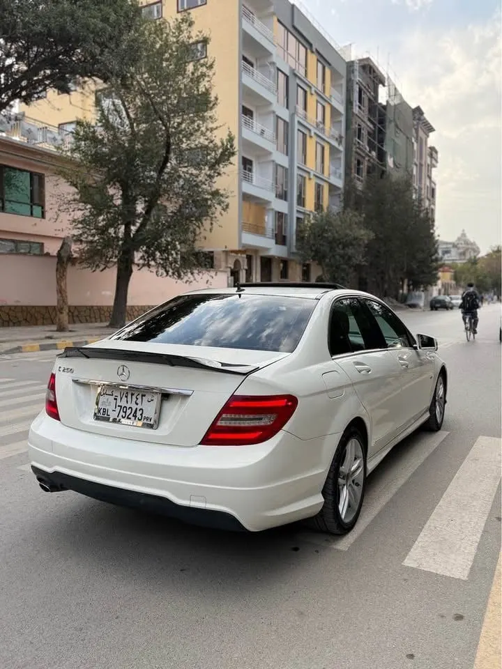 Mercedes-Benz C250 2012, White, Full Option, 79k km (5)
