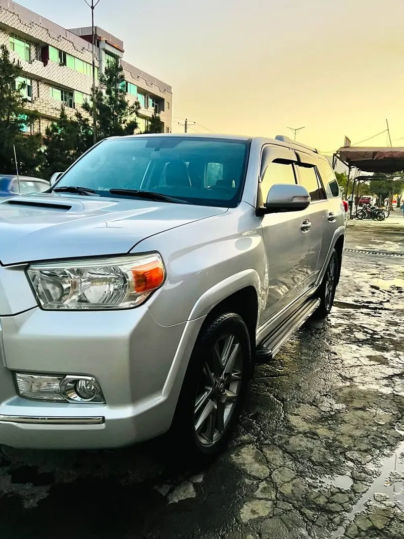 Toyota 4Runner 2010 Limited, Silver, Clean Documents, No Accident (3)