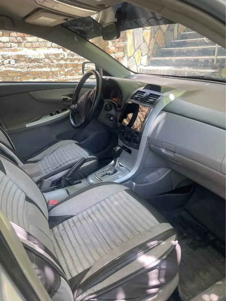 Toyota Corolla 2010 Gulf Version, Silver, Full Option 2013, Automatic (8)
