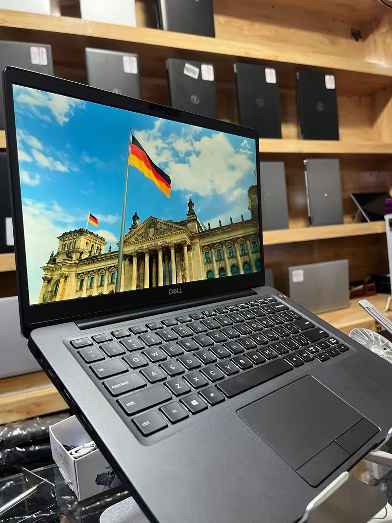 Dell Latitude 7300 Laptop, Intel i5 8th Gen, 8GB RAM, 256GB SSD (3)