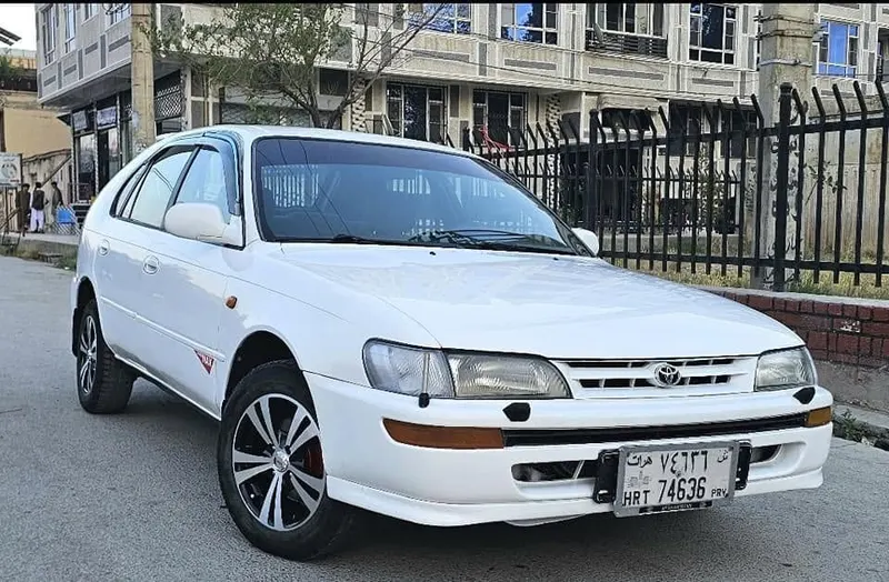 Toyota Corolla 1994 Sedan, White, Clean Documents, 3300 USD (1)