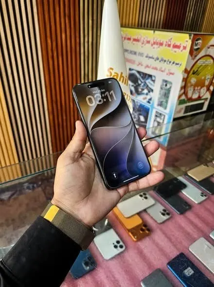 iPhone 15 Pro Max 256GB eSIM (2)