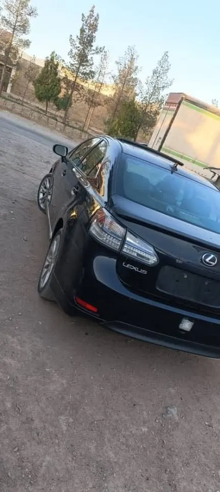 Lexus HS 250h 2010 Hybrid (2)