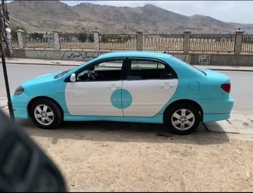 Toyota Corolla 2005 Canadian Taxi (3)