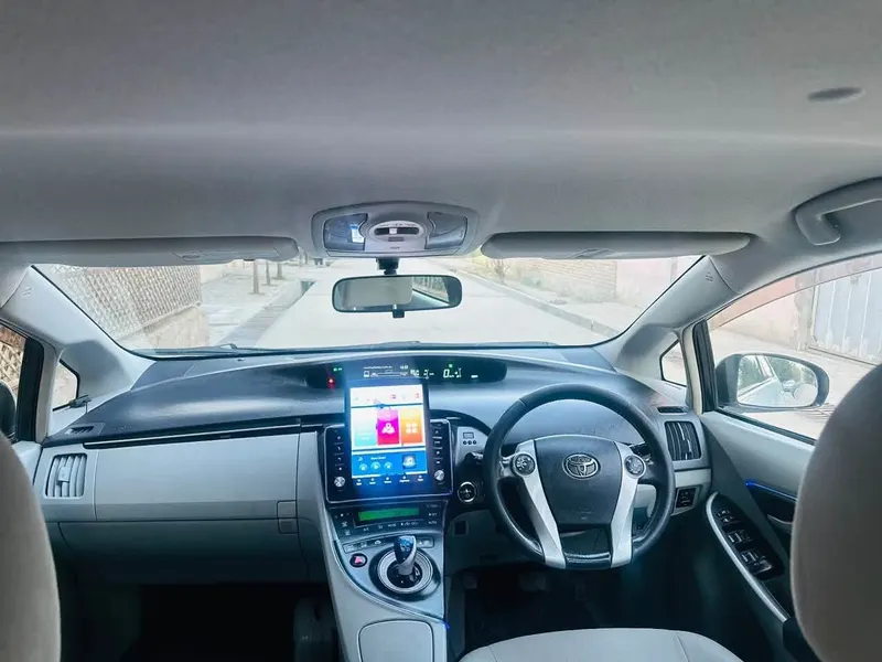 Toyota Prius Japanese 2010 White Pearl (4)