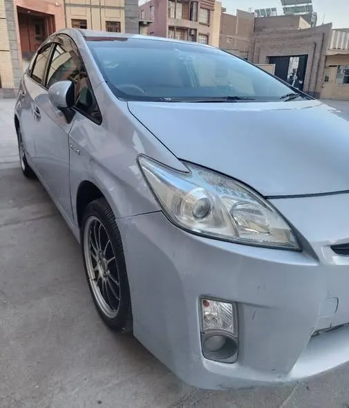 Toyota Prius 2010 Hybrid, Pastel Green, Sporty Wheels (3)