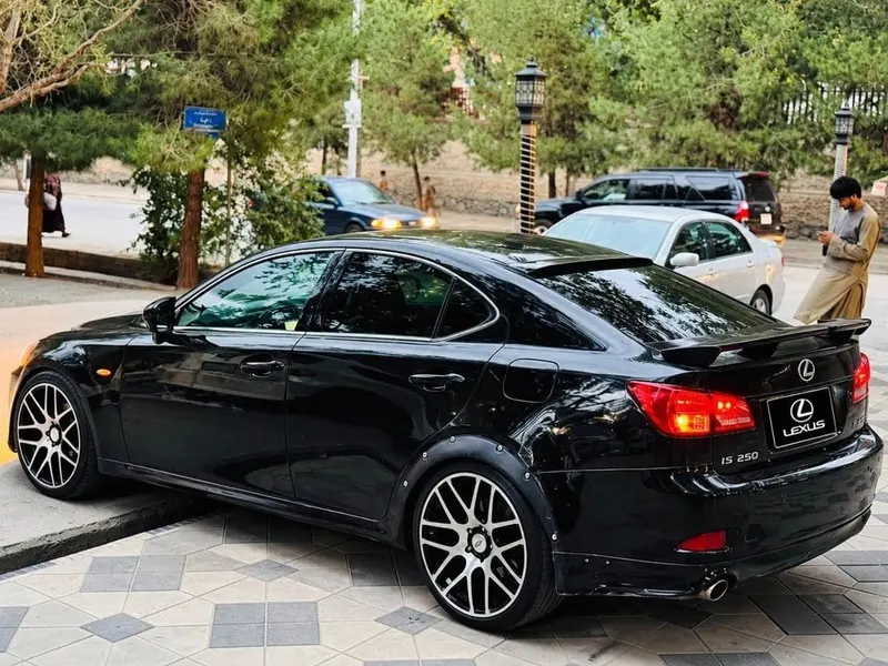 Lexus IS 250 2005 Black (2)