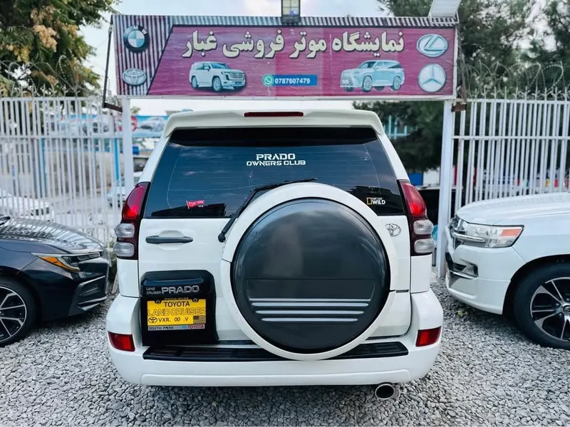 Toyota Land Cruiser Prado 2005, Pearl White, Full Option, Automatic (6)