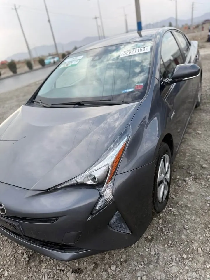 Toyota Prius 2016 Steel, Full Options, Kabul (4)
