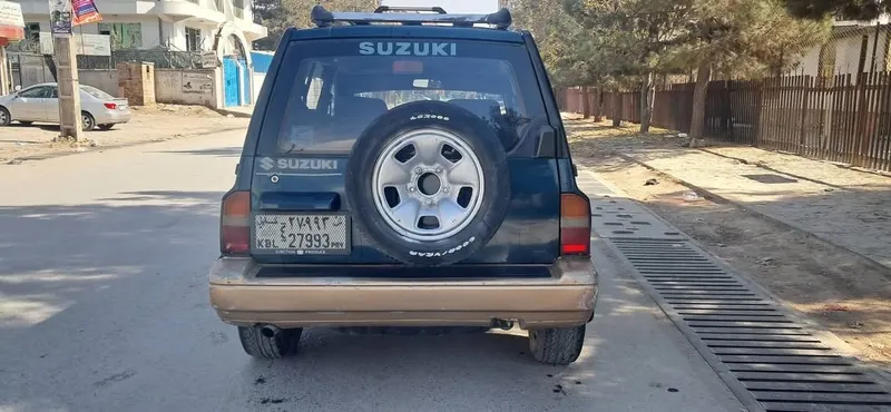 Suzuki Escudo 1996 petrol automatic, 4-cylinder, no accident (2)