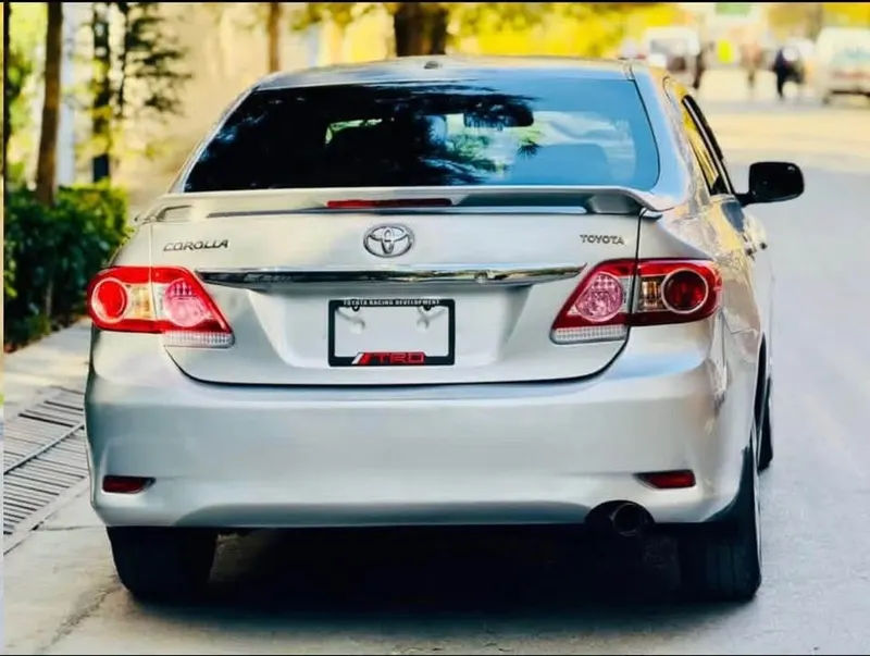 Toyota Corolla 2010 Gulf Version, Silver, Full Option 2013, Automatic (5)