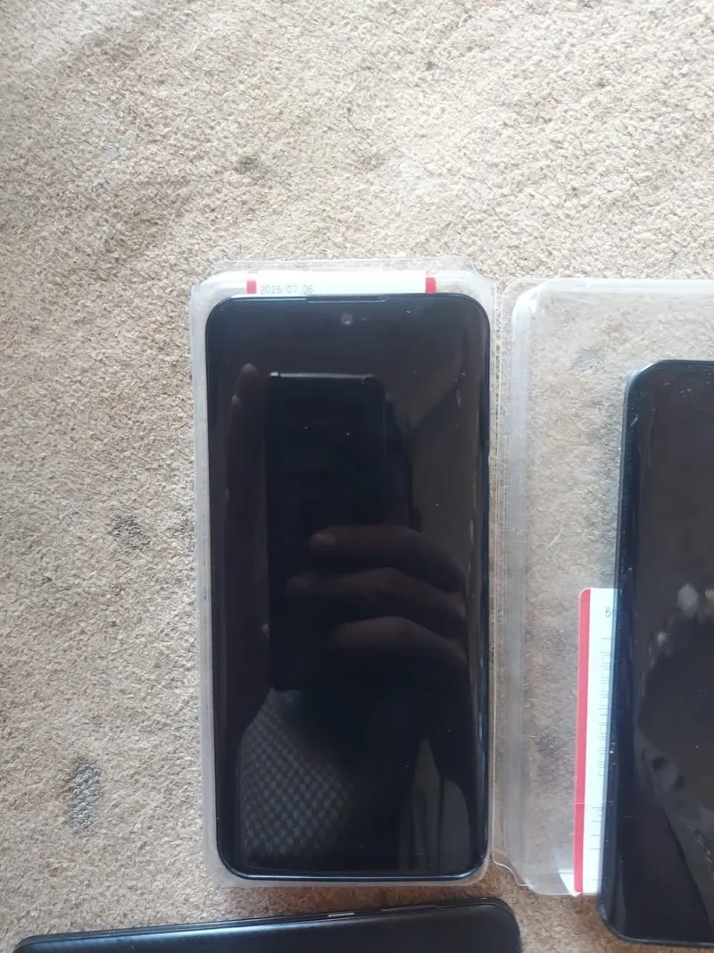 Mobile Phone 128GB Storage 6GB RAM, Perfect Condition (1)