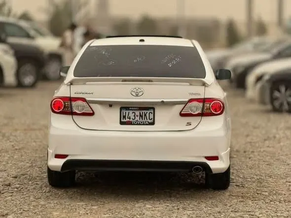 Toyota Corolla 2013 S Class, Sunroof, Registered Kabul (2)