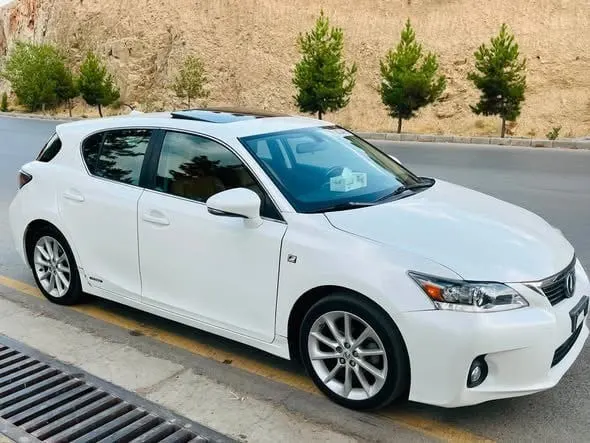 Lexus CT 200h 2013, Pearl White, Registered in Kabul, No Accident (3)