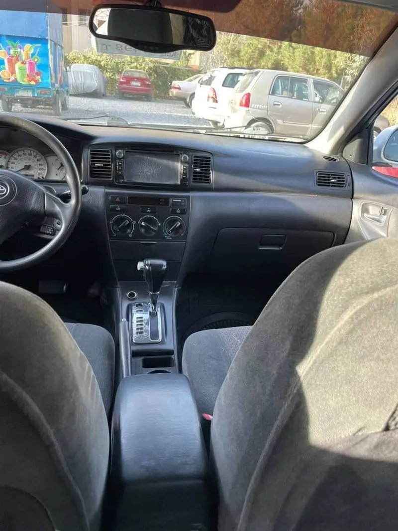 Toyota Corolla 2005 Canadian Taxi (5)