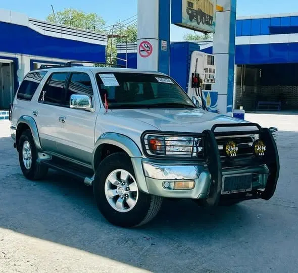 Toyota 4Runner American 2000 Silver Automatic (3)