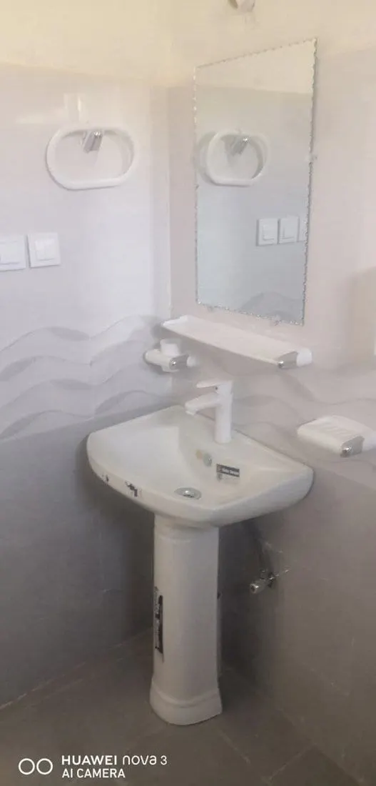 House for rent in Kabul: 4 rooms, kitchen and 2 bathrooms, new build (2)