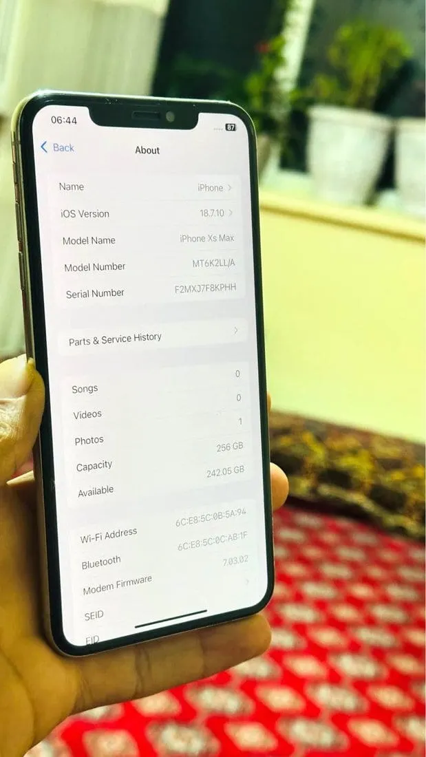 Apple iPhone XS Max 256GB, Used, Battery 82%, No Scratches (4)