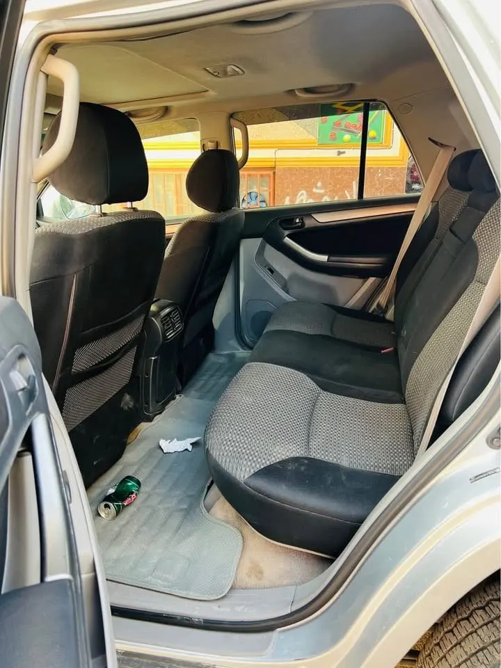 تویوتا 4Runner سپورت ادیشن 2006 رنګ سپین (7)